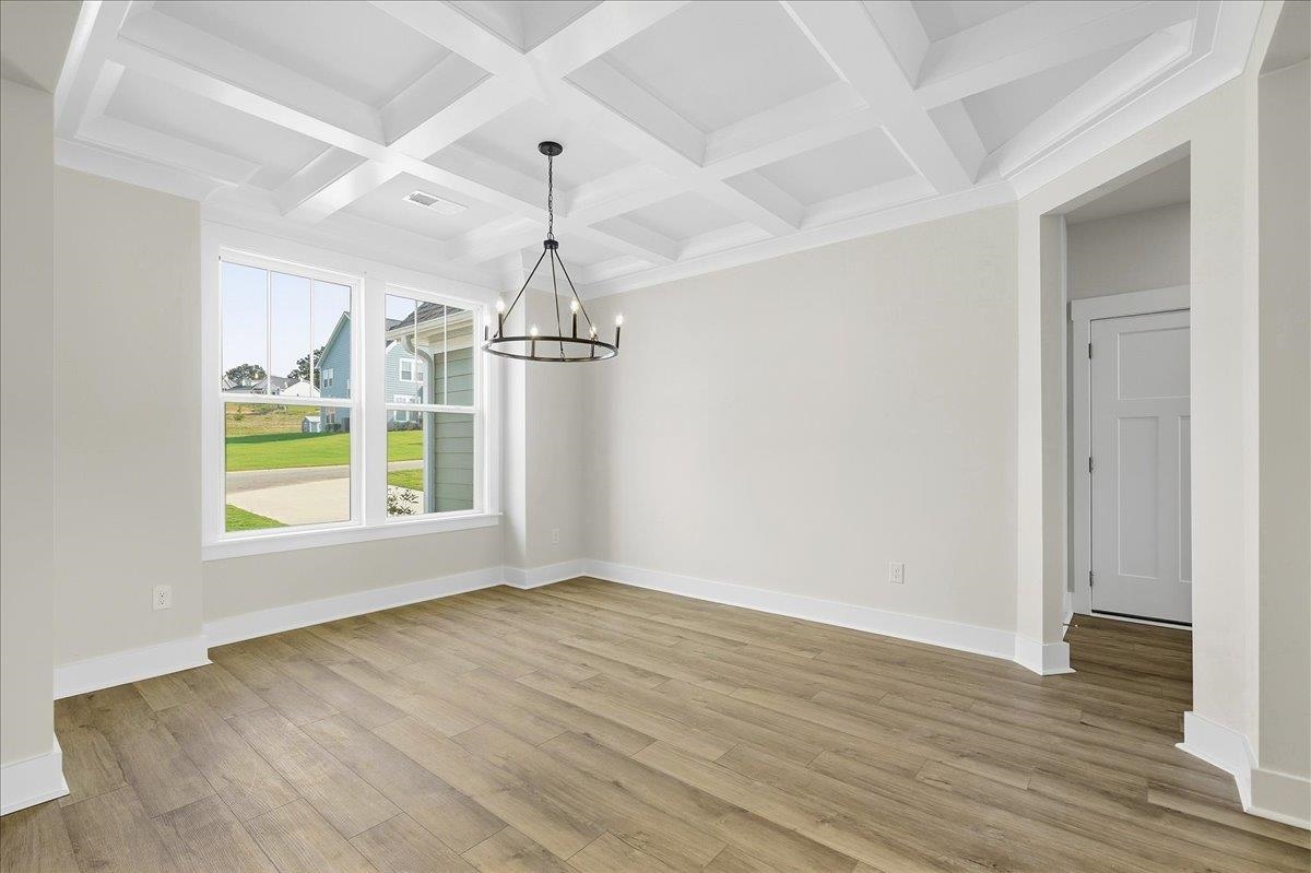 809 Lonsdale Court Property Photo 4