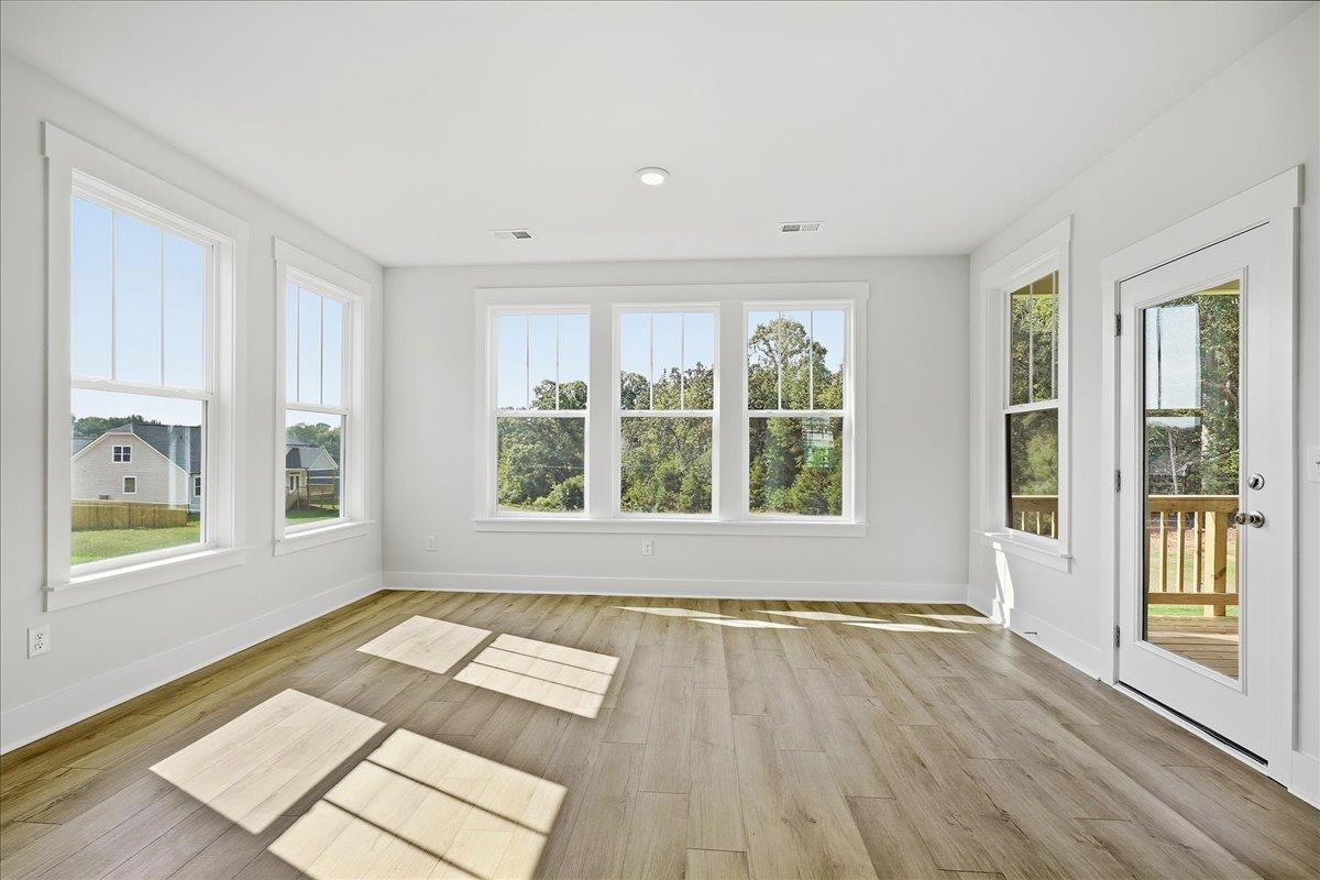 809 Lonsdale Court Property Photo 11