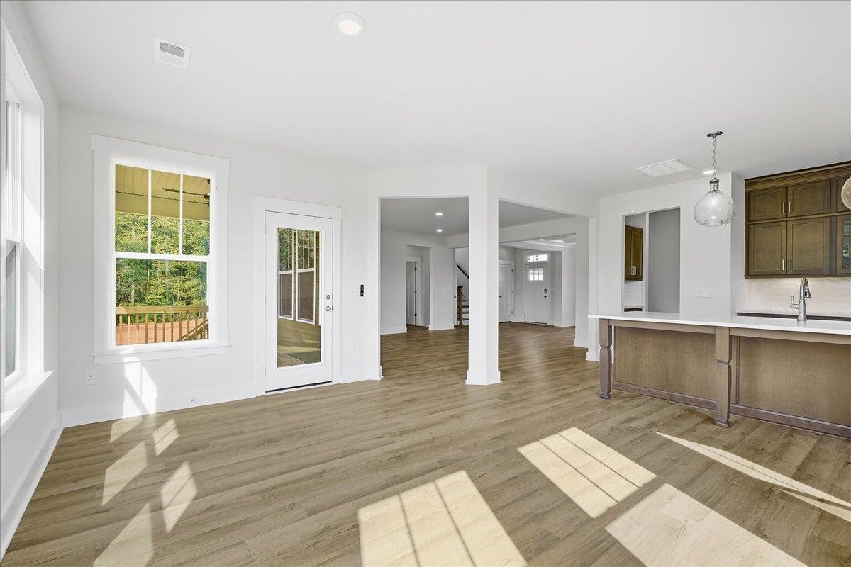 809 Lonsdale Court Property Photo 13