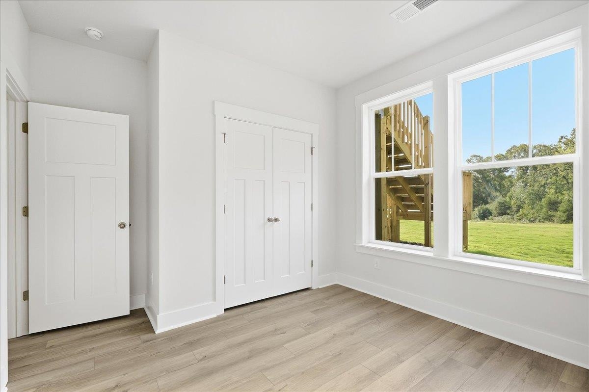 809 Lonsdale Court Property Photo 15