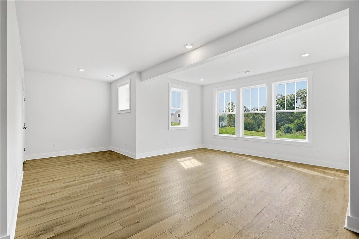 809 Lonsdale Court Property Photo 32
