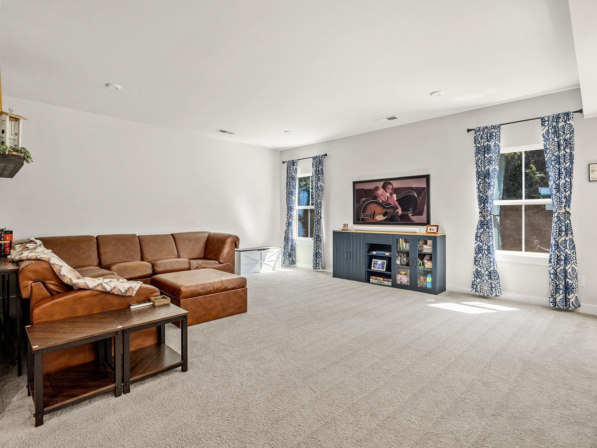 629 Lady Fern Drive Property Photo 8