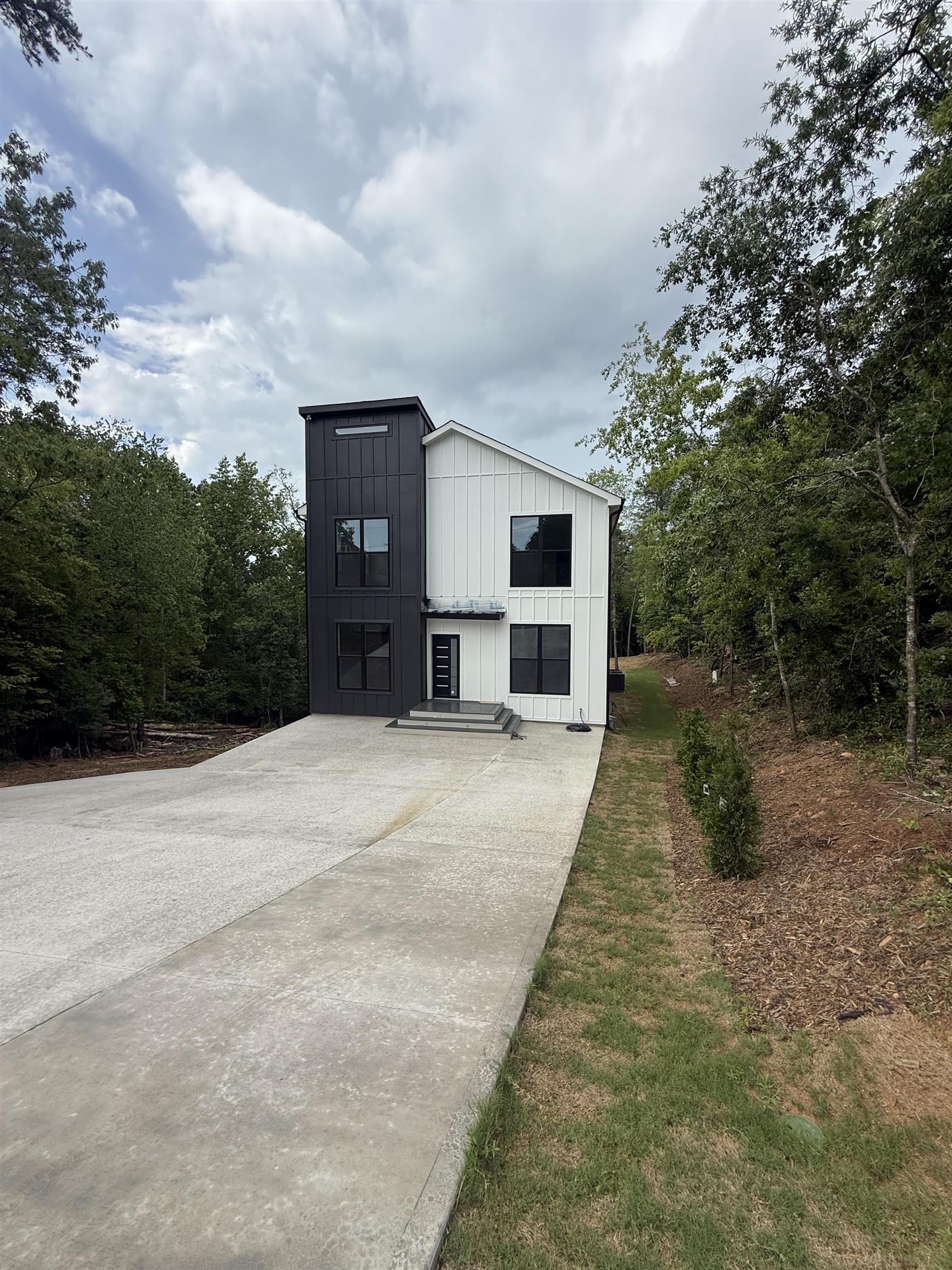 210 Stanley Drive Property Photo 1