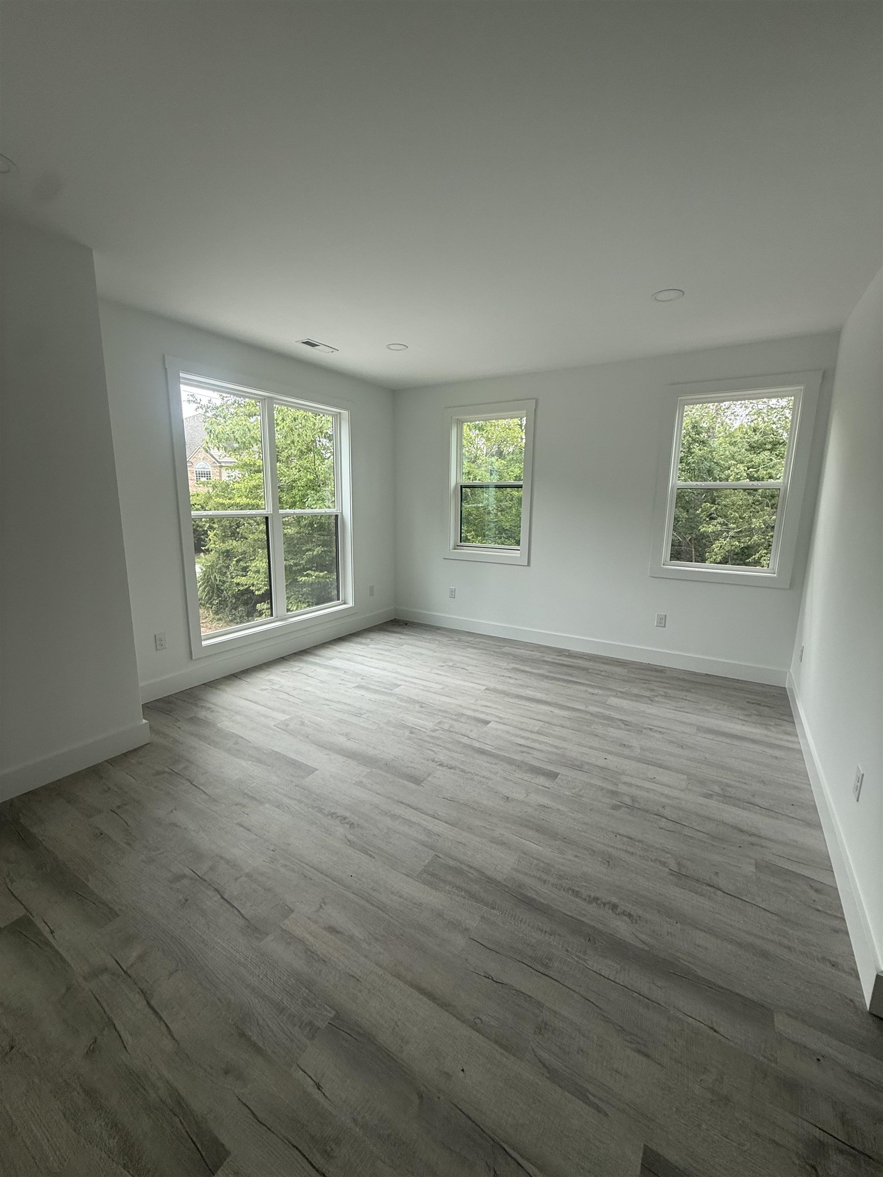 210 Stanley Drive Property Photo 6