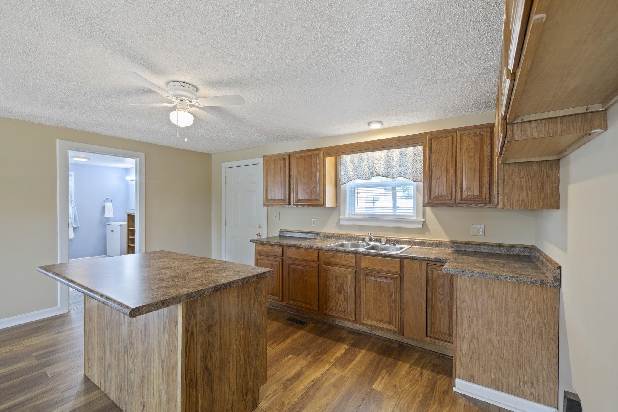 339422 Property Photo 18