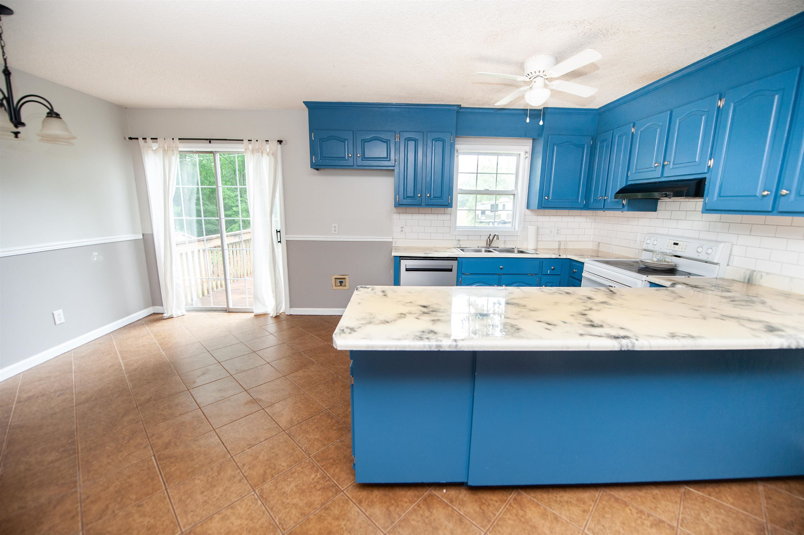 1026 Anderson Road Property Photo 11
