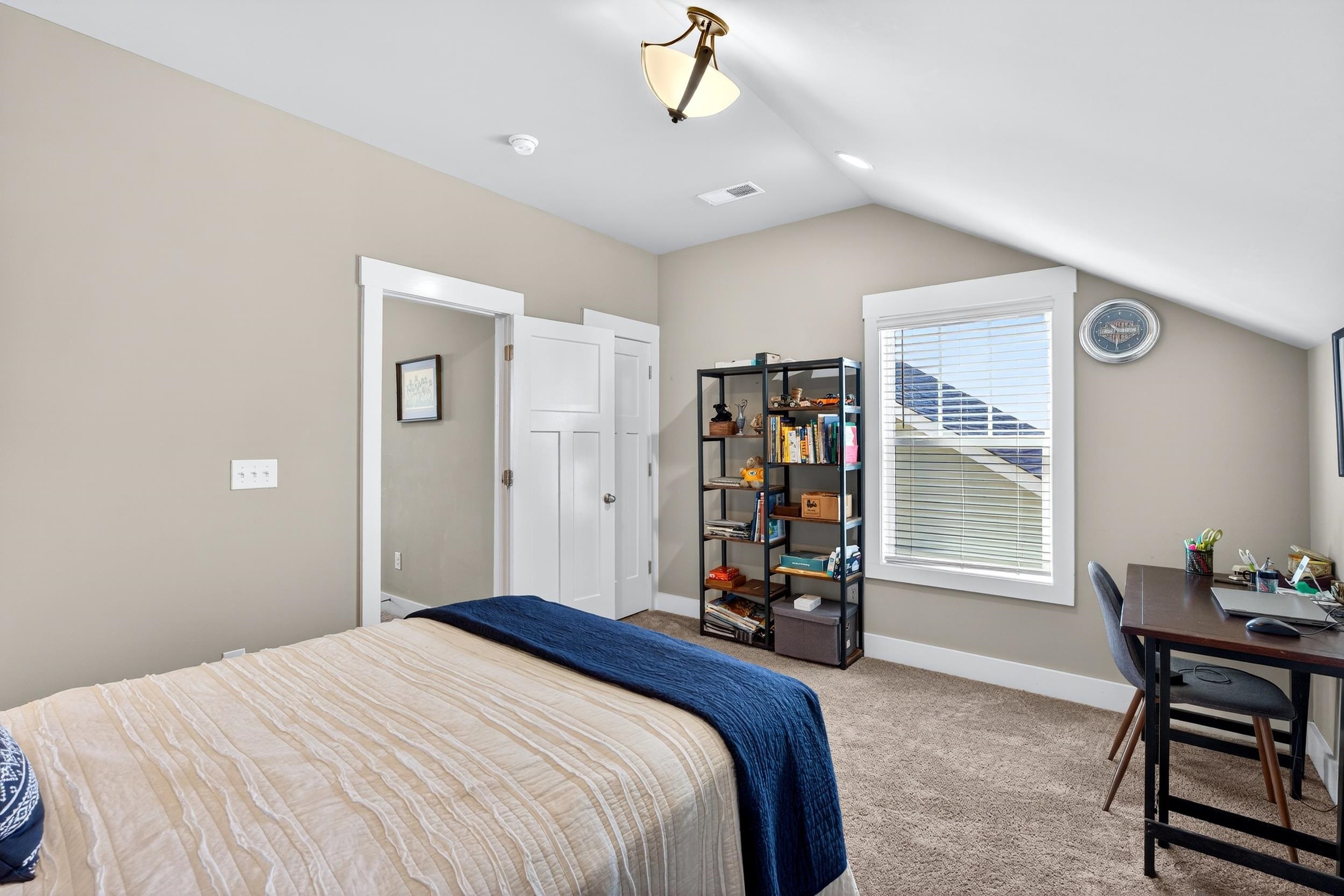 402 Vestry Place Property Photo 31