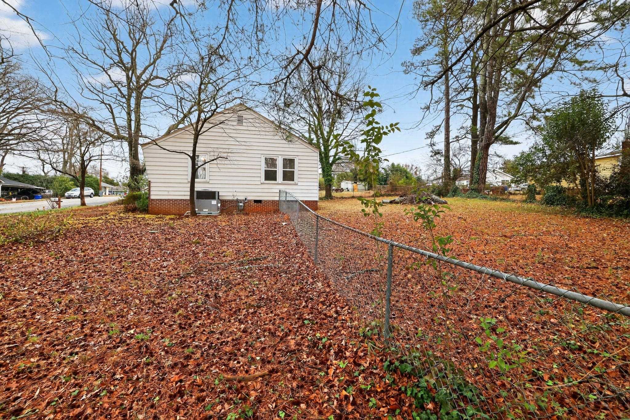 325 Merideth Circle Property Photo 3
