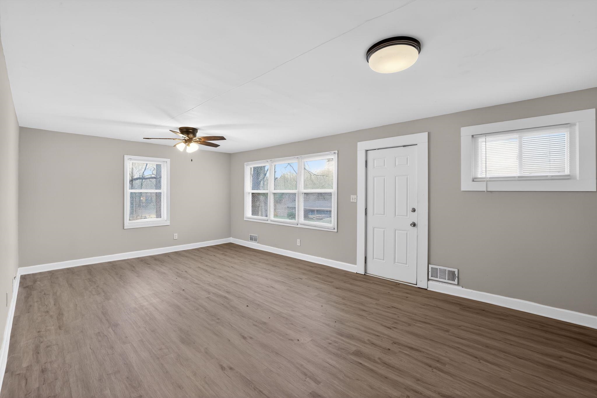 325 Merideth Circle Property Photo 17
