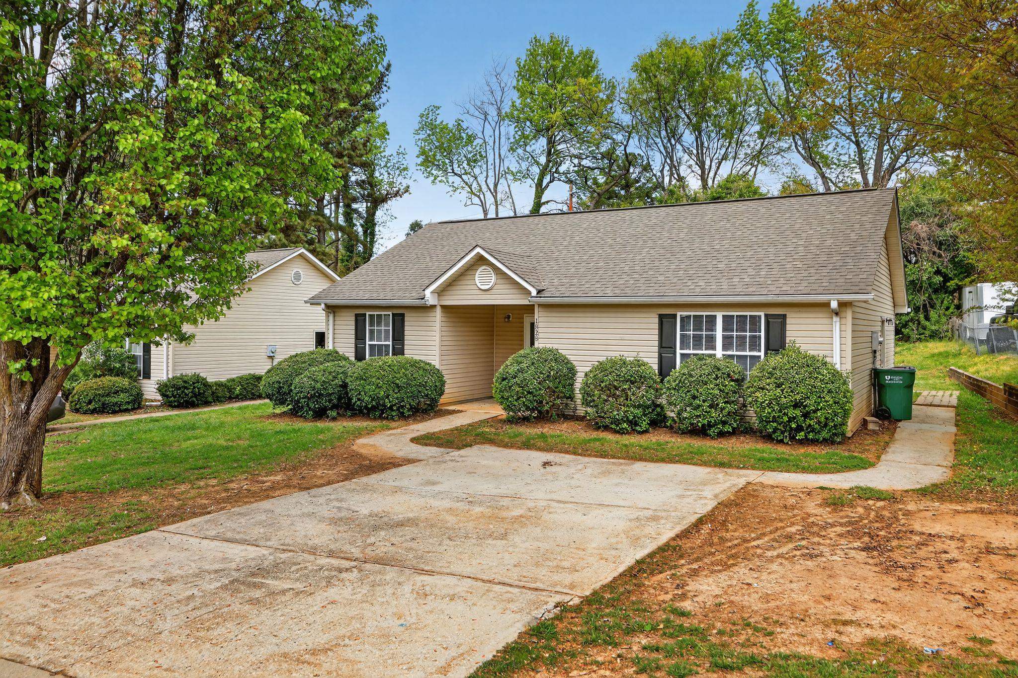 1828 Tamara Way Property Photo 10