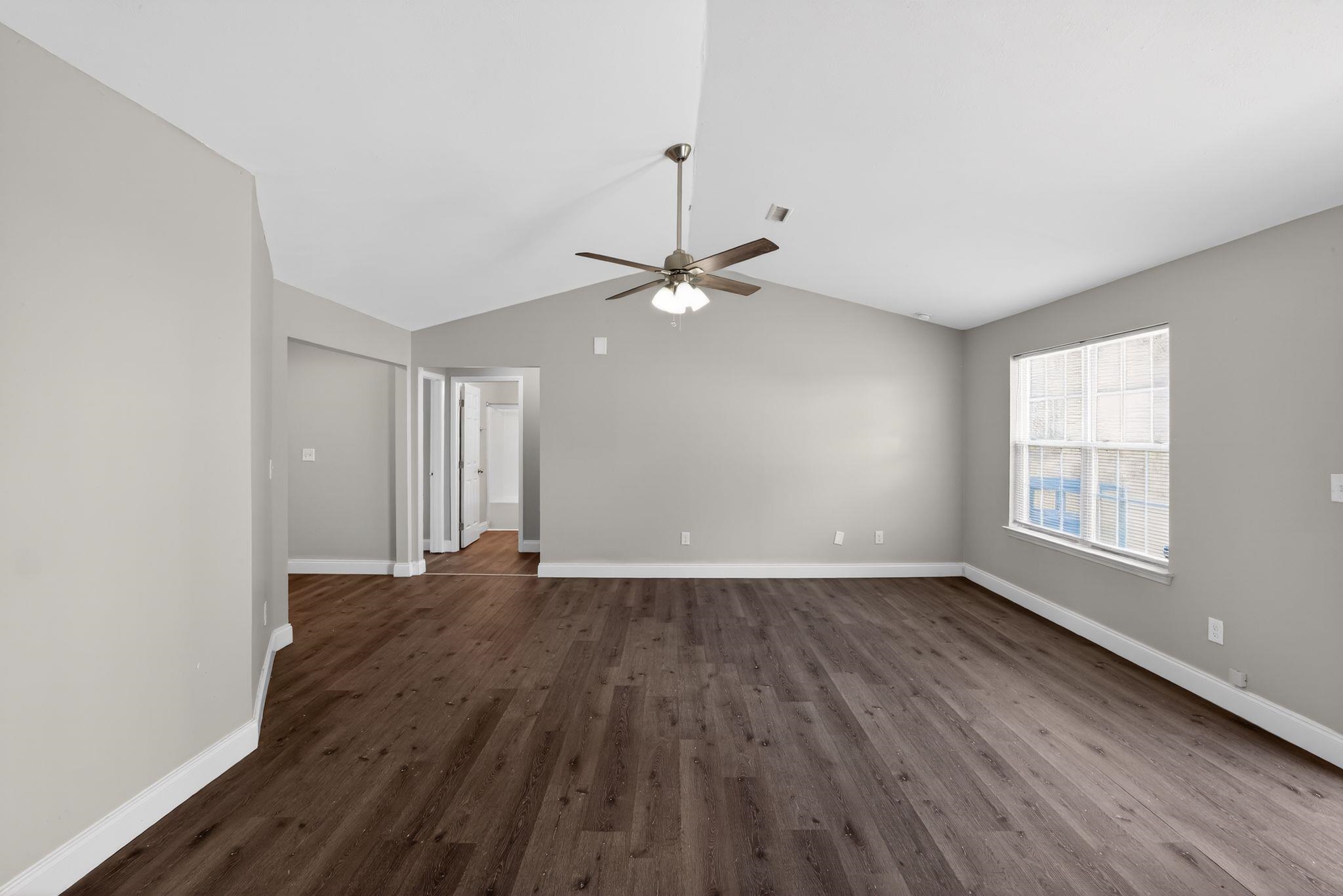 1828 Tamara Way Property Photo 15