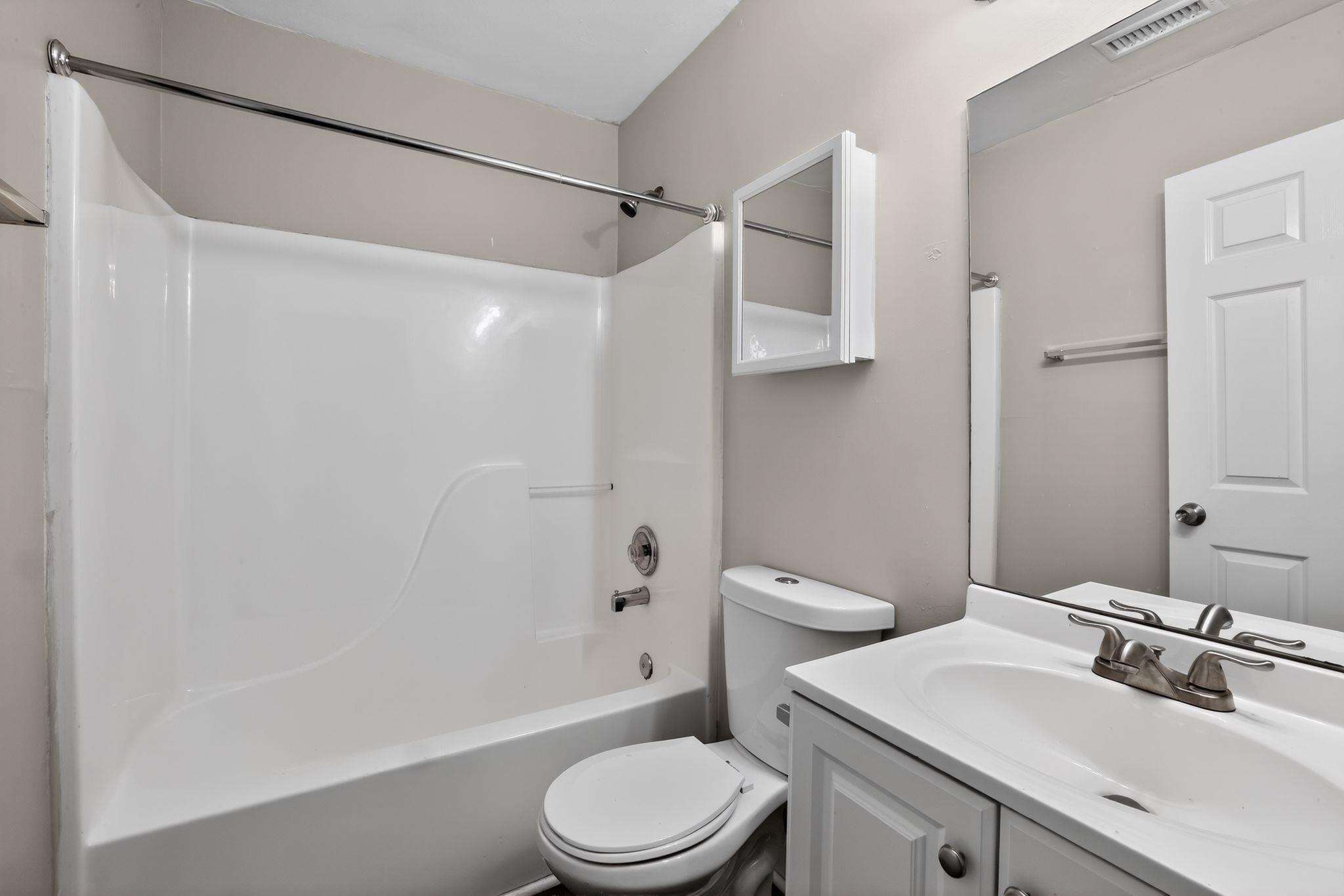 1828 Tamara Way Property Photo 32