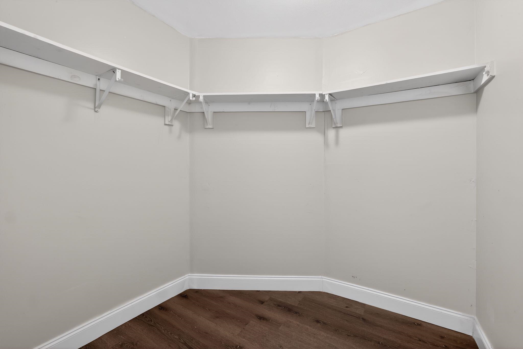 1828 Tamara Way Property Photo 33
