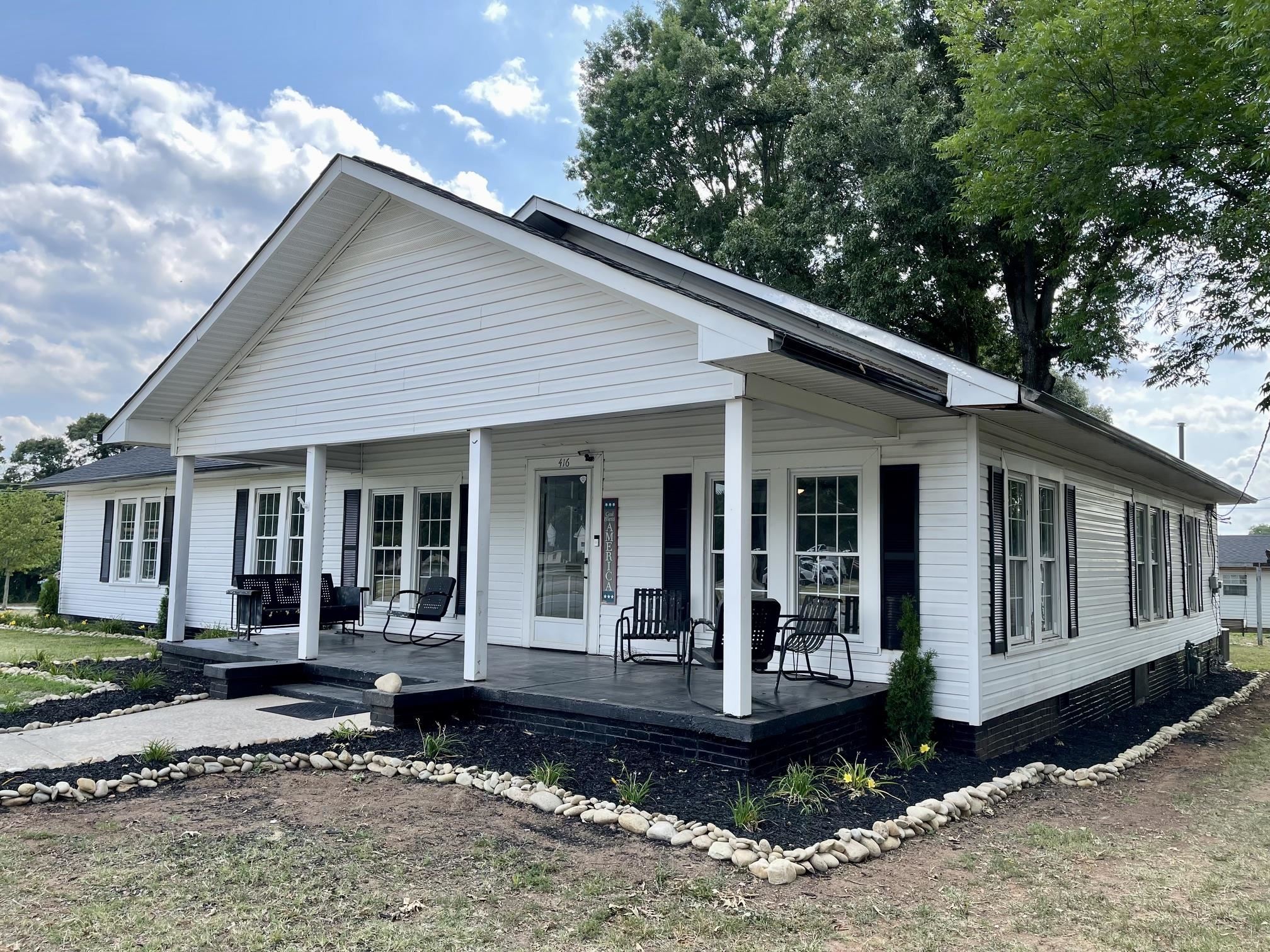 416 S Kentucky Avenue Property Photo 3