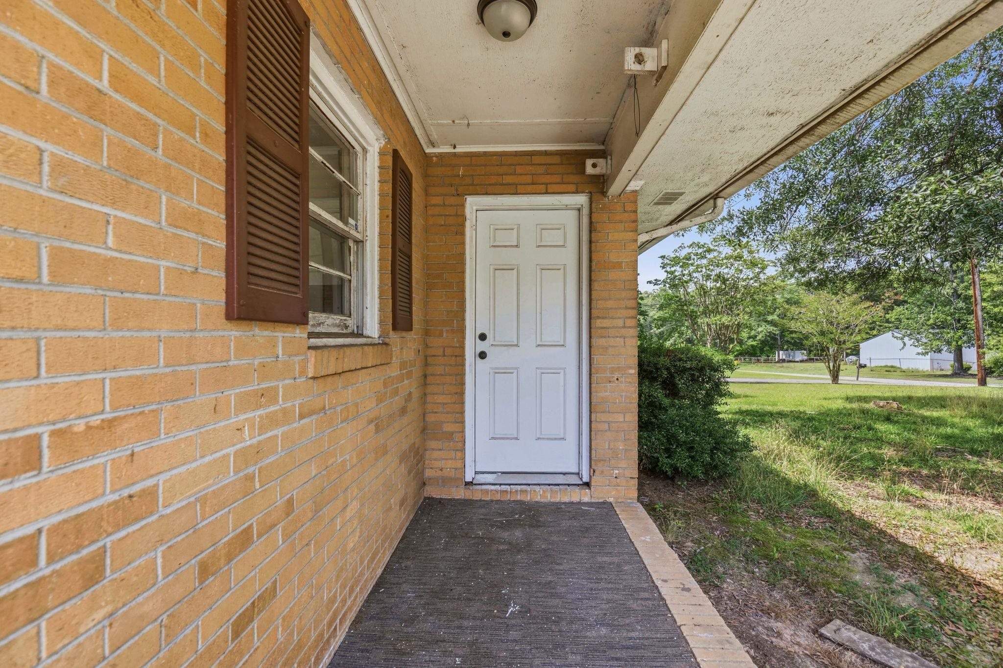 123 Tucker Rd Property Photo 4