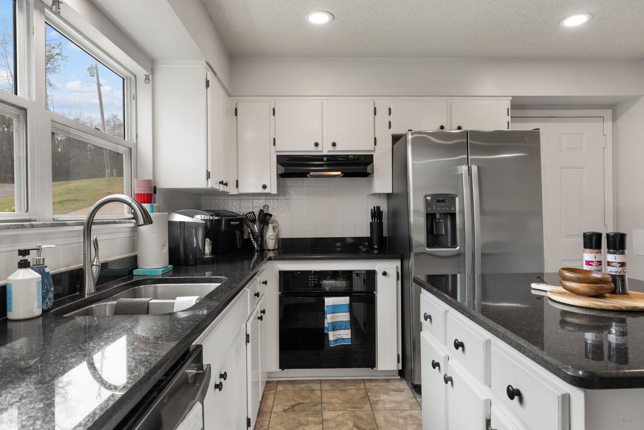 144 Amber Drive Property Photo 12