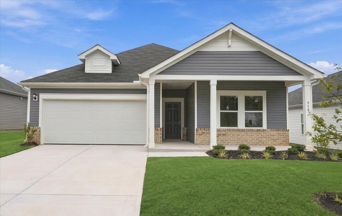 939 Rising Oak Court Property Photo 2