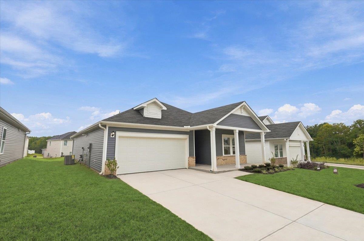 939 Rising Oak Court Property Photo 3