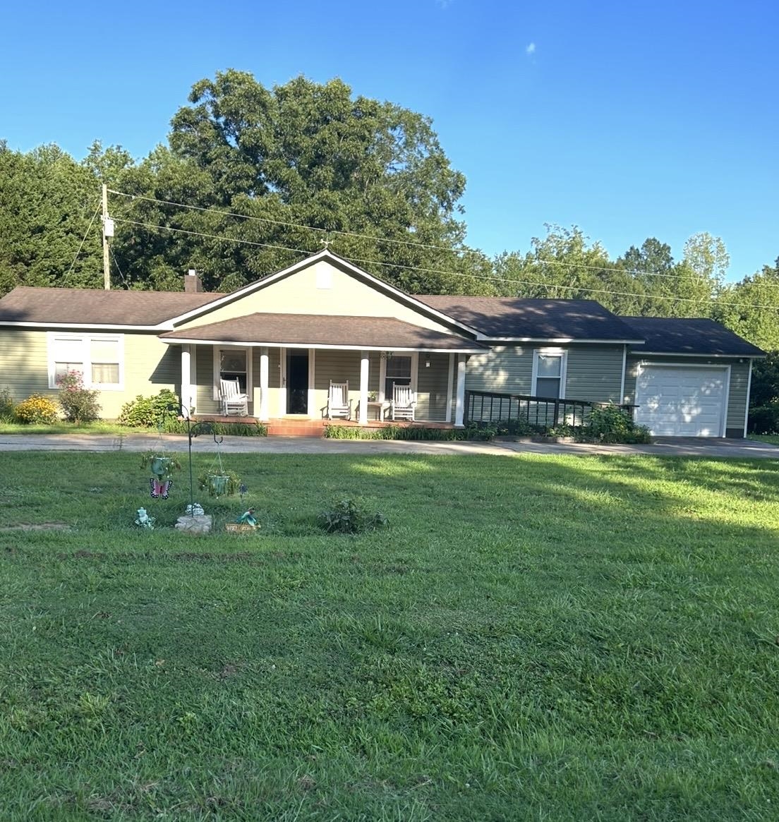 554 Green River Rd. Property Photo 1