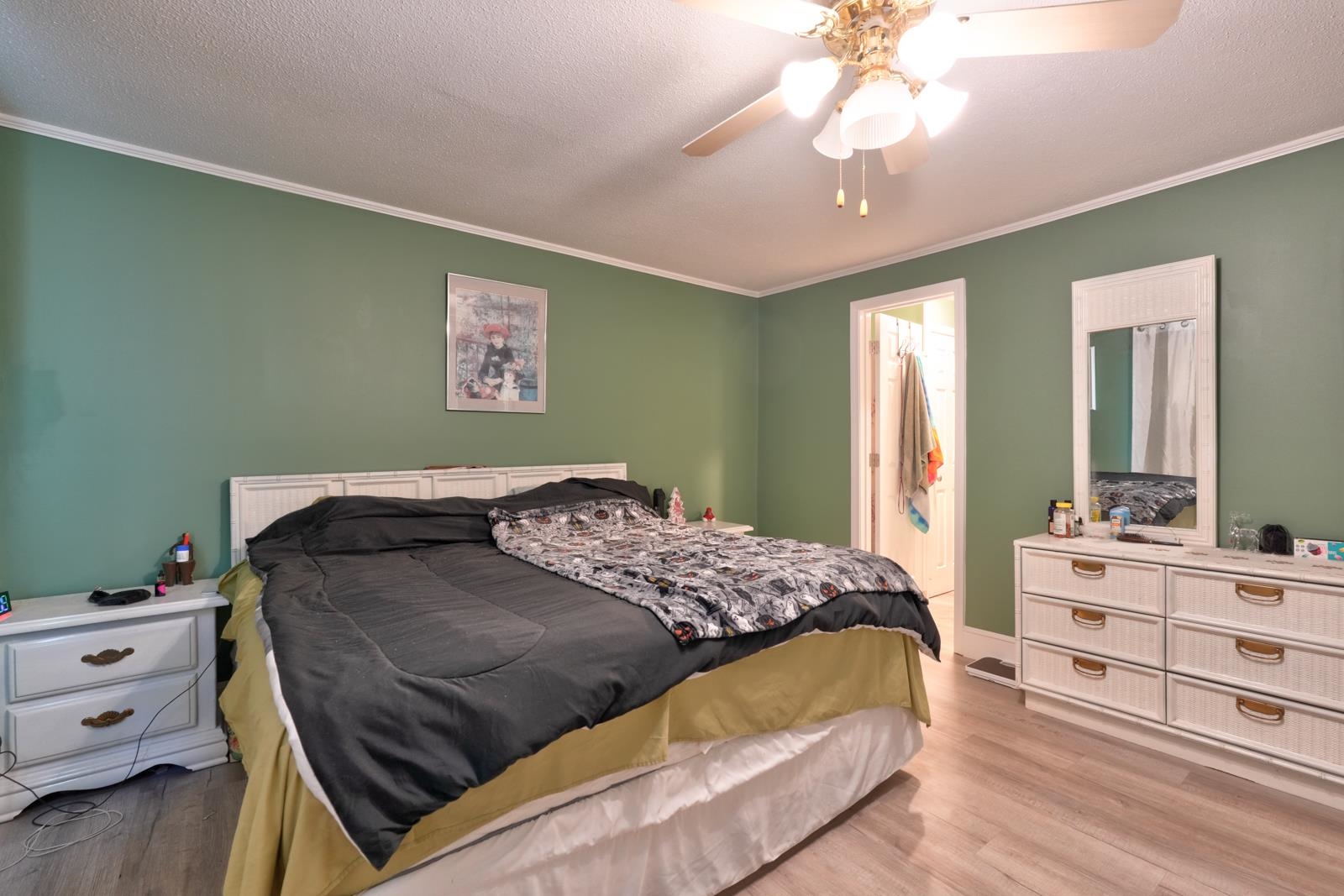 554 Green River Rd. Property Photo 11