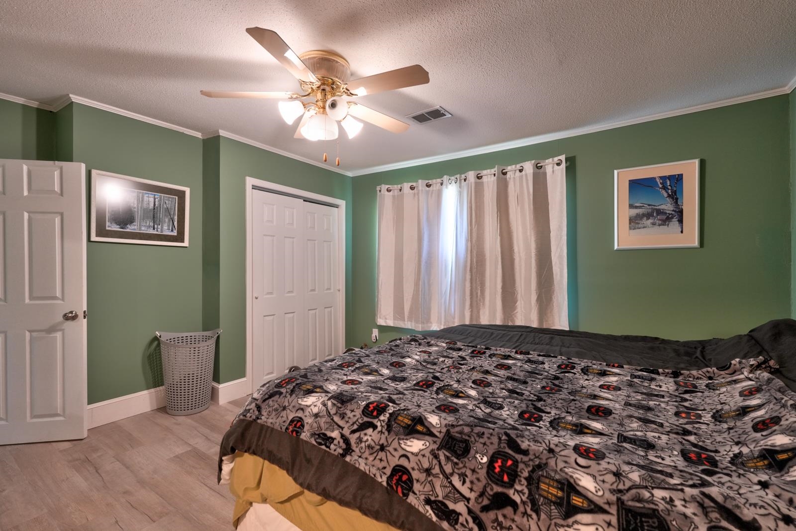 554 Green River Rd. Property Photo 13