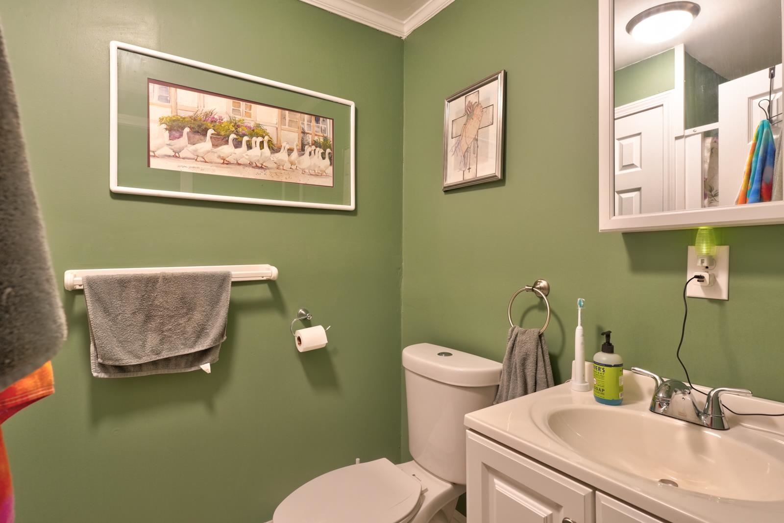 554 Green River Rd. Property Photo 14