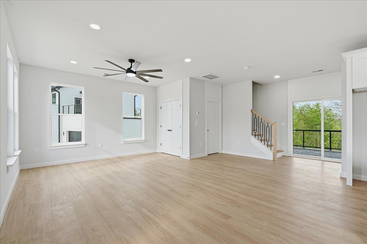 116 Current Drive Property Photo 6