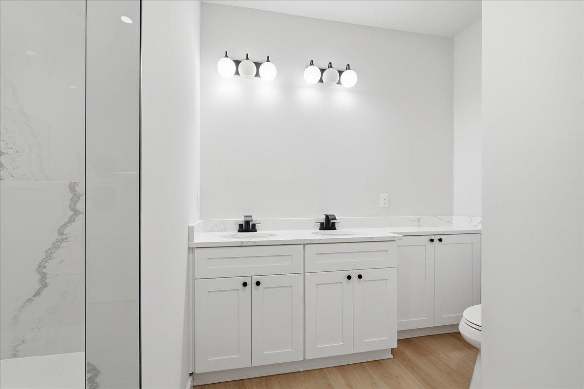 116 Current Drive Property Photo 13