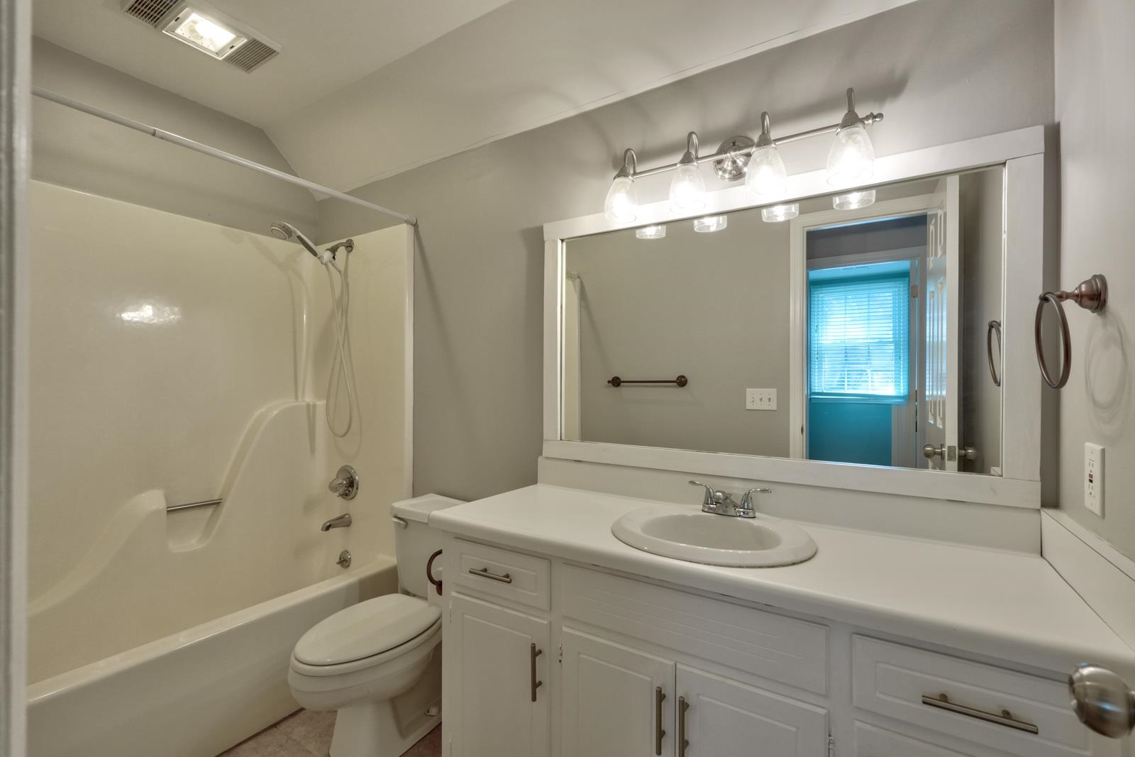 203 Bruton Place Property Photo 42