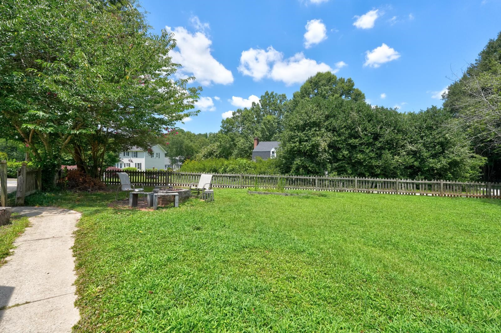 203 Bruton Place Property Photo 45