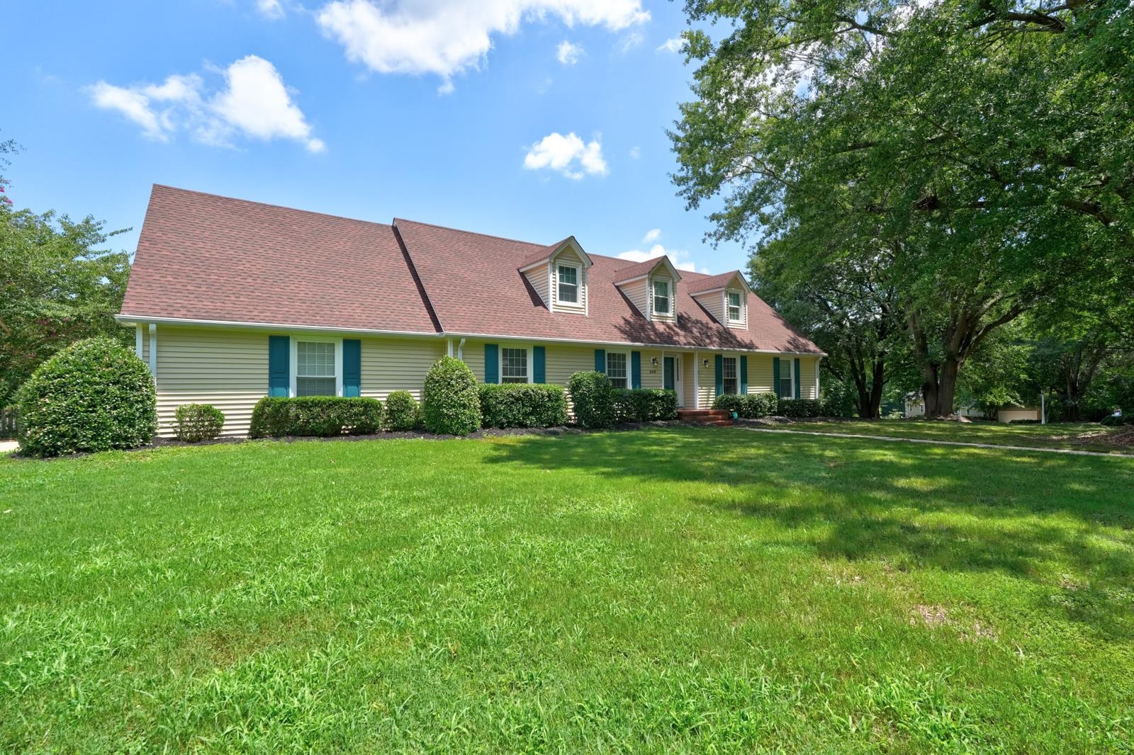 203 Bruton Place Property Photo 48