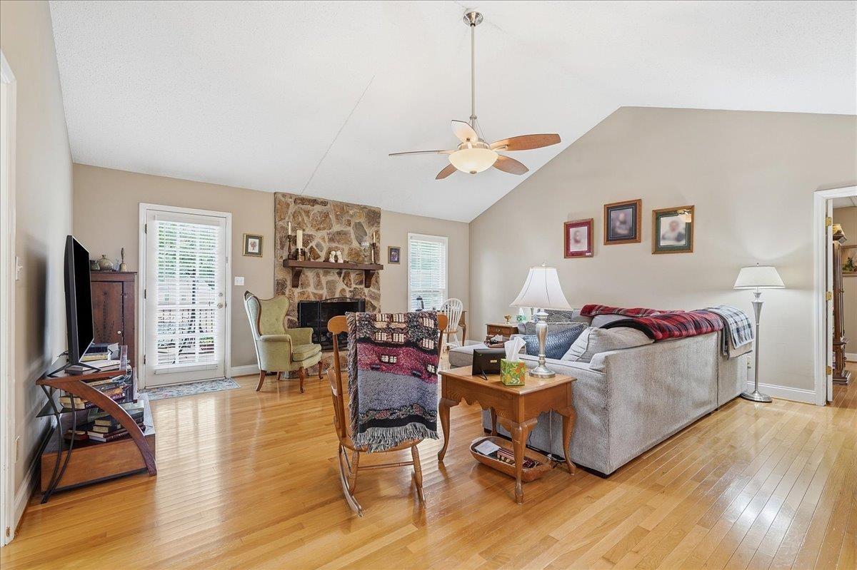 300 Sundance Way Property Photo 15