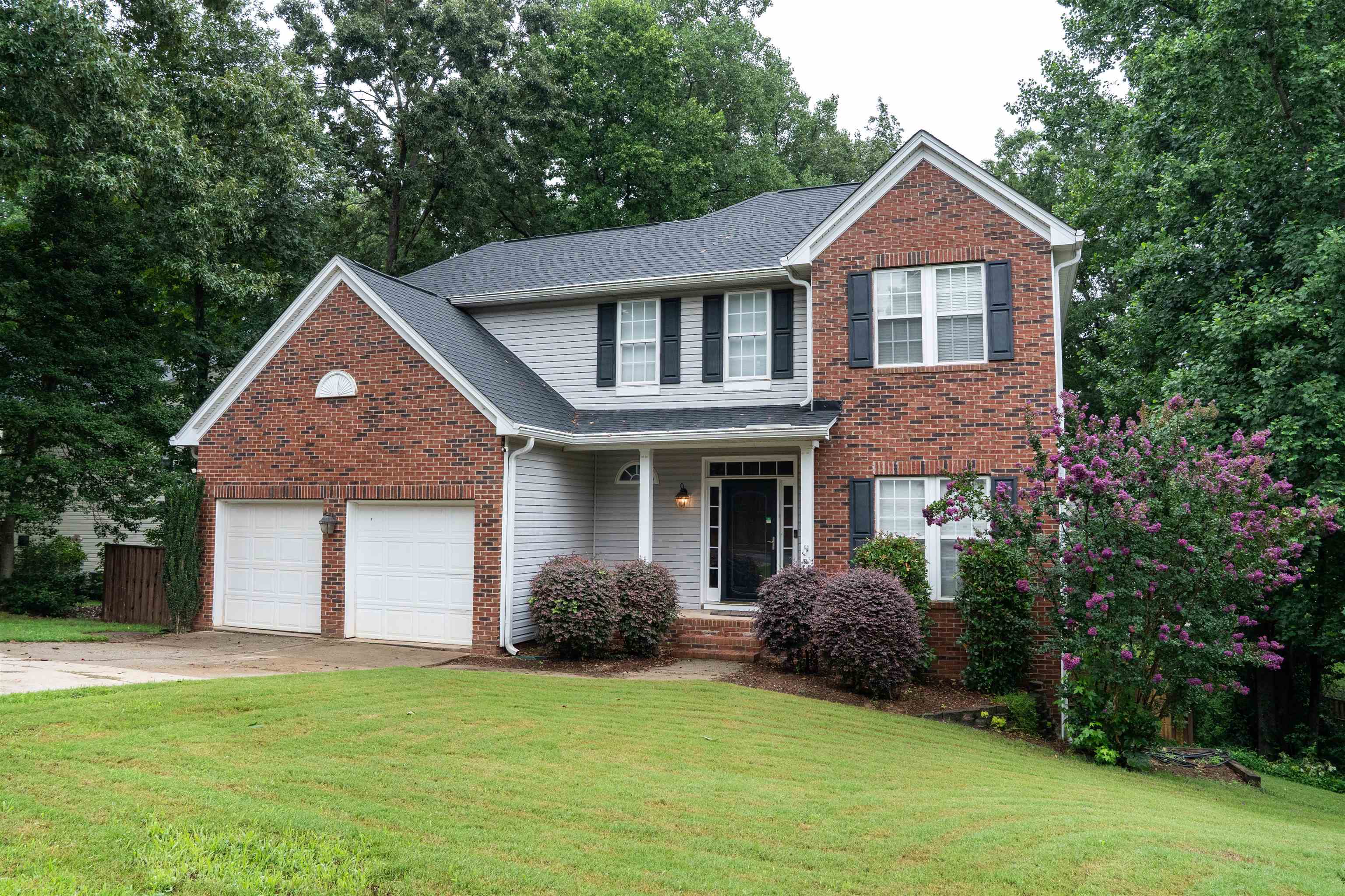 196 Timberleaf Drive Property Photo 1