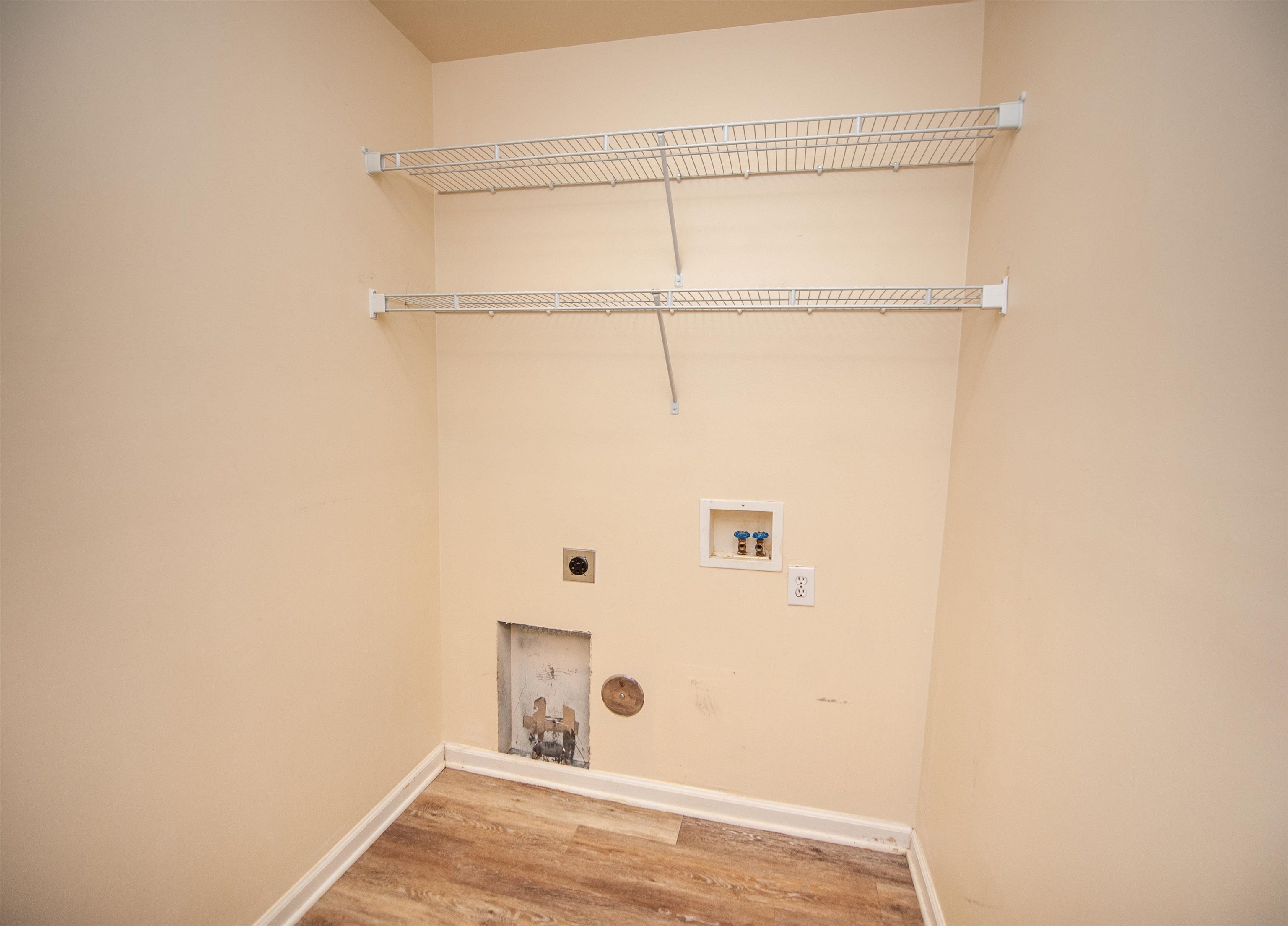 196 Timberleaf Drive Property Photo 23