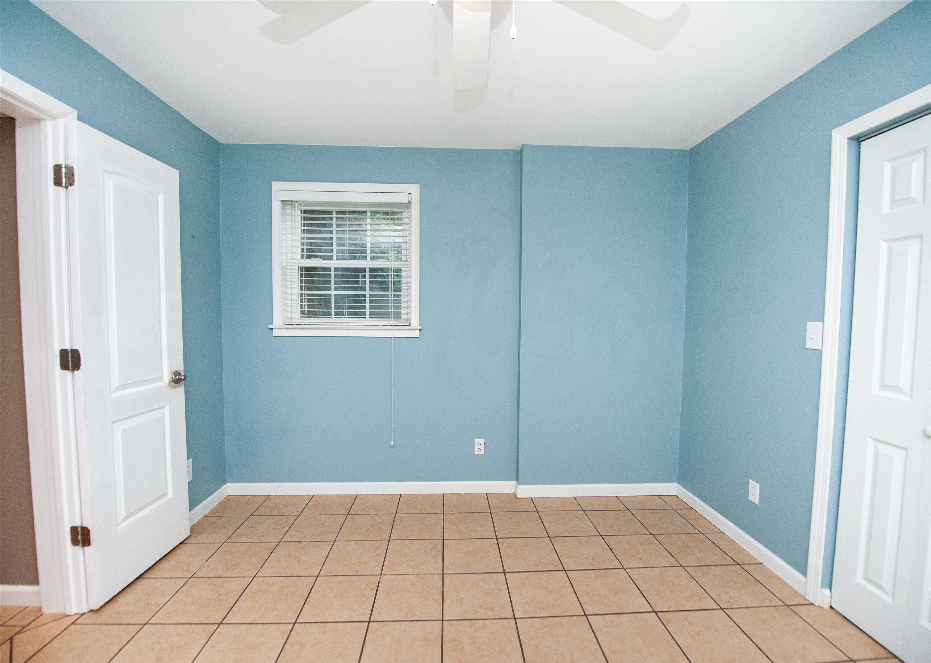 196 Timberleaf Drive Property Photo 35