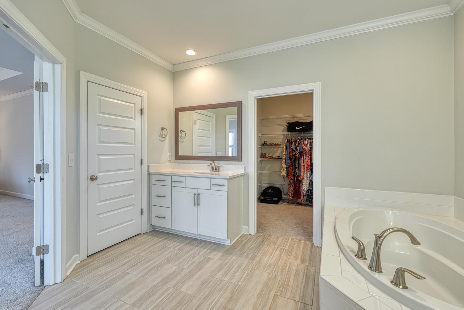 160 Scotts Bluff Drive Property Photo 28