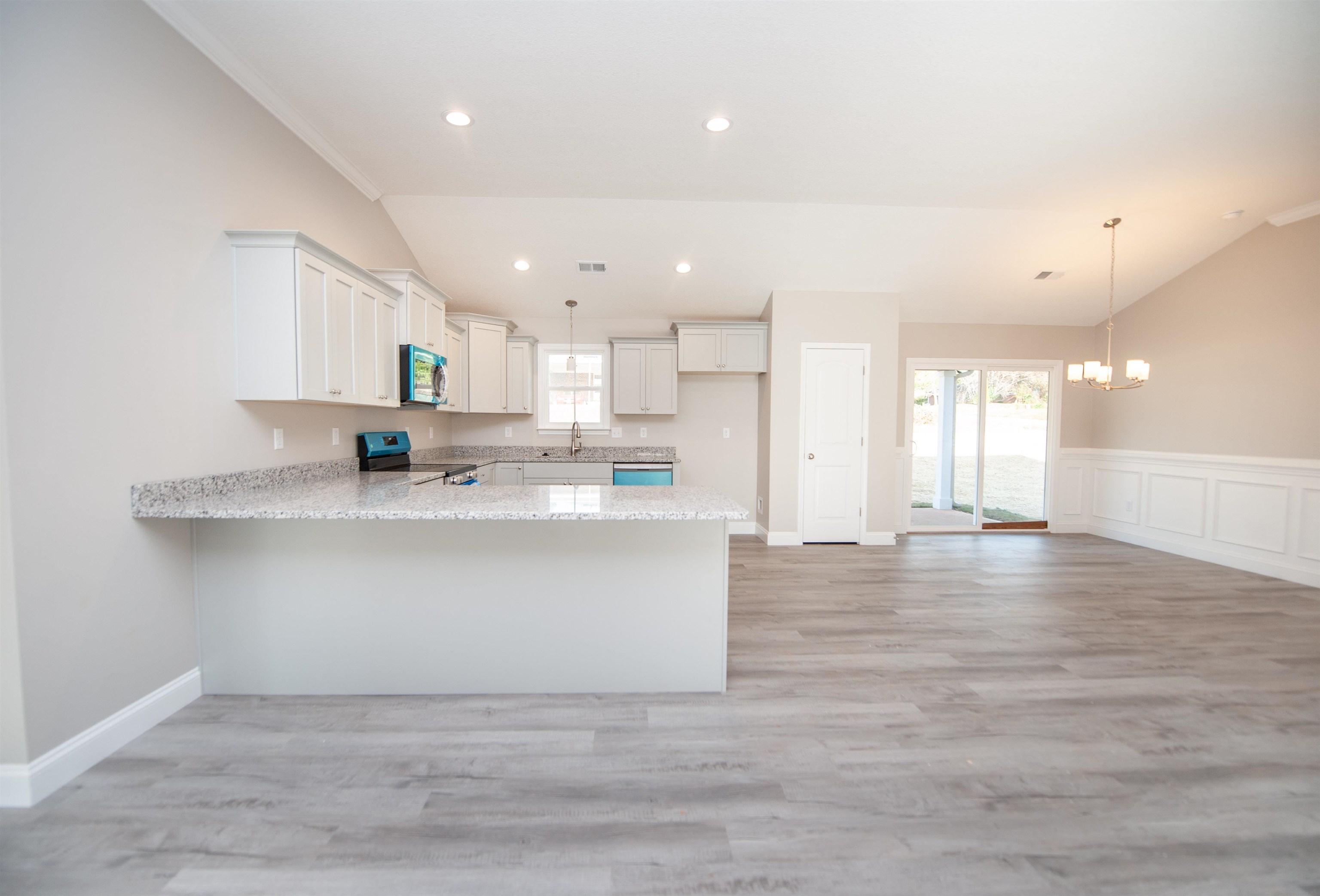 1008 Patch Drive Property Photo 4