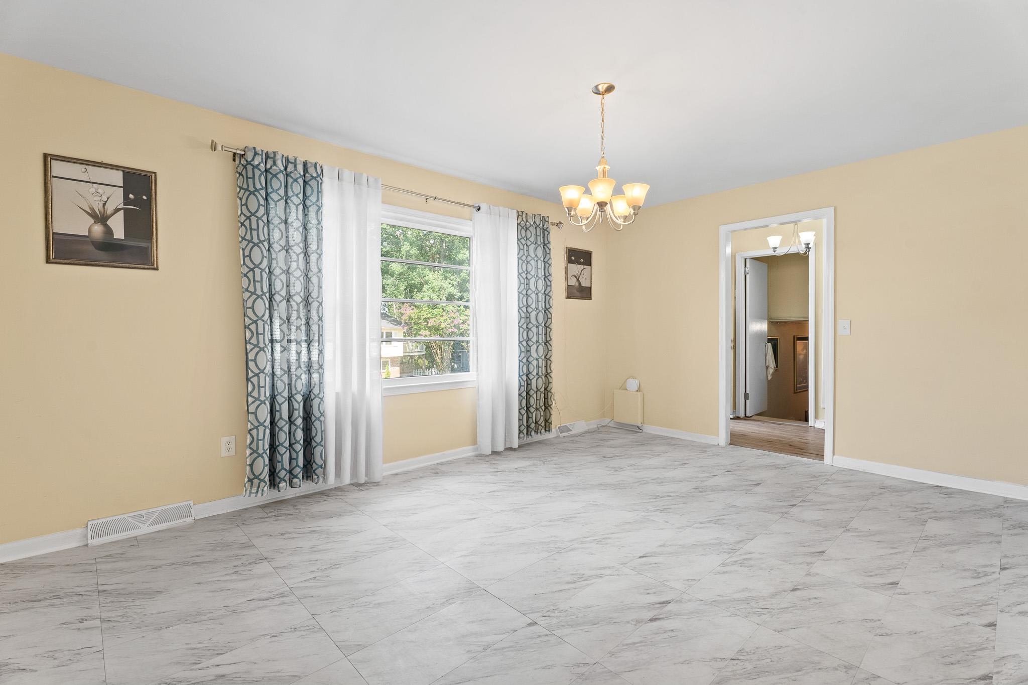 313 Alder Drive Property Photo 4