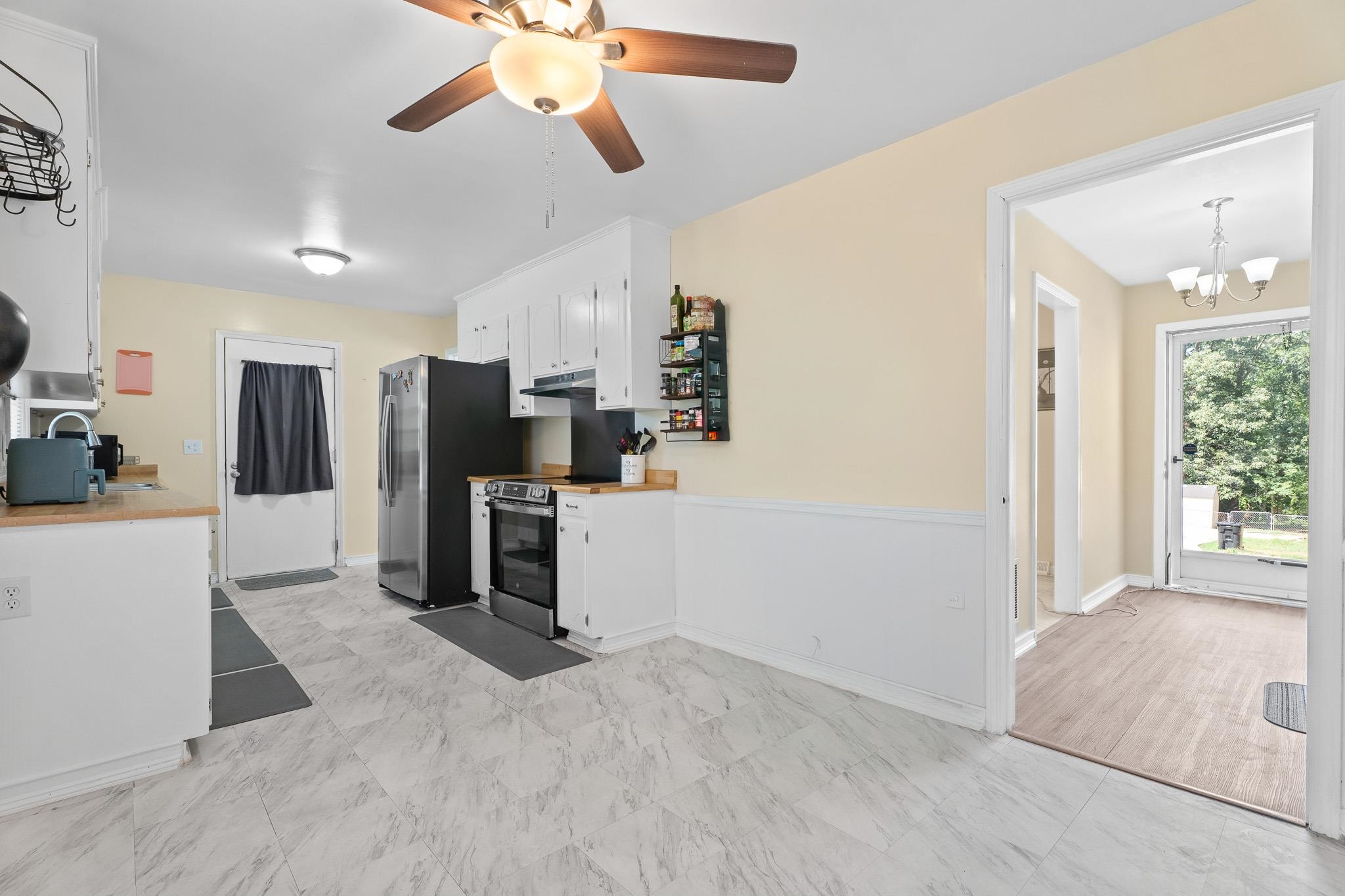 313 Alder Drive Property Photo 5