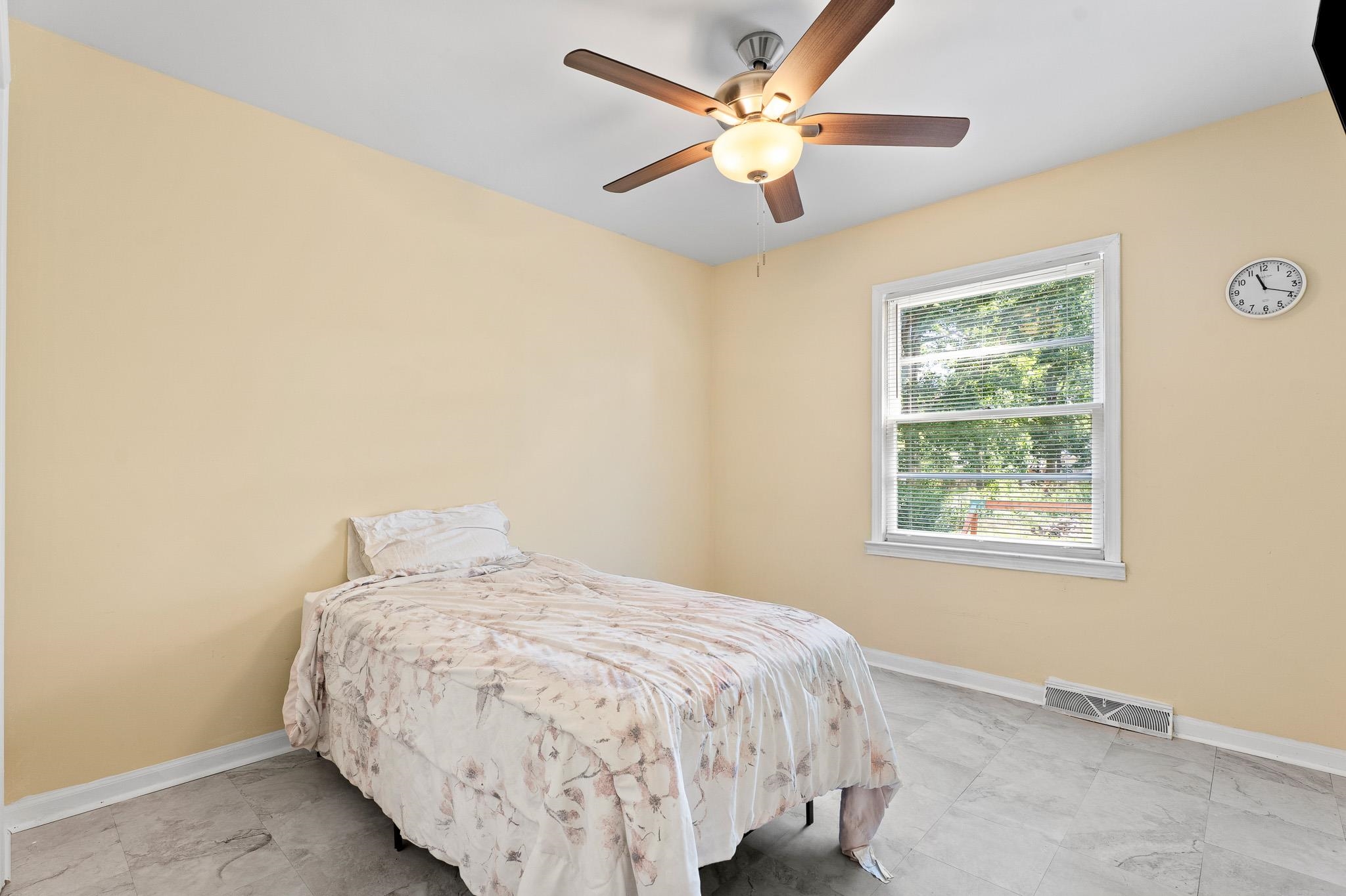313 Alder Drive Property Photo 12