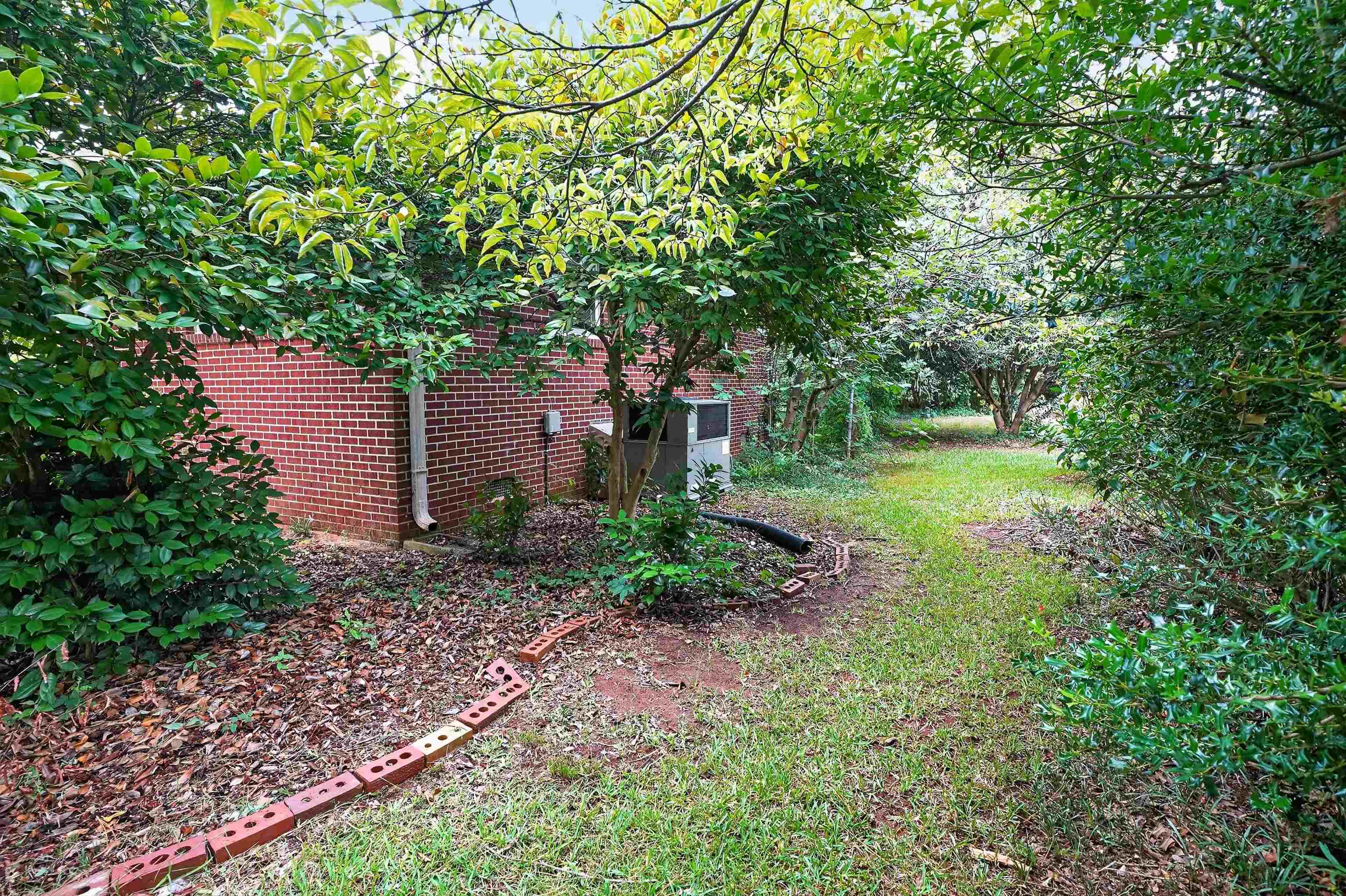 2403 Lane Avenue Property Photo 4