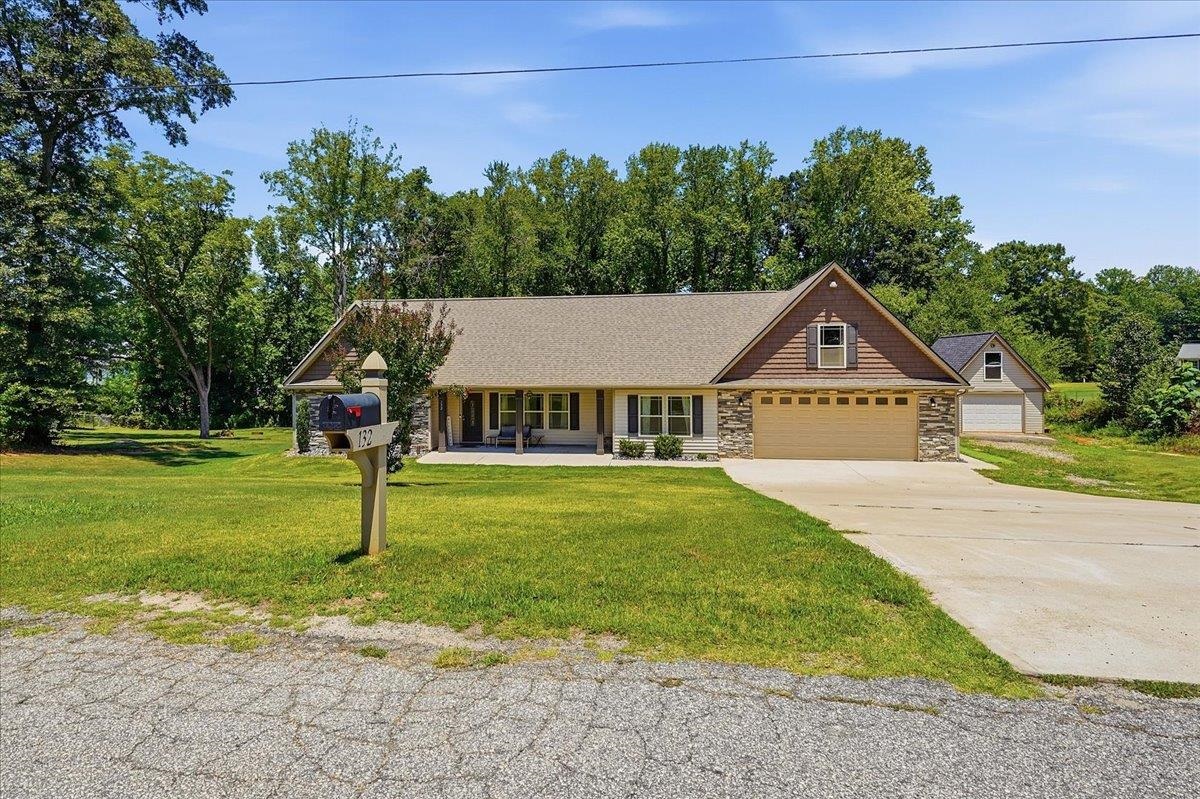 132 Holston Valley Circle Property Photo 2