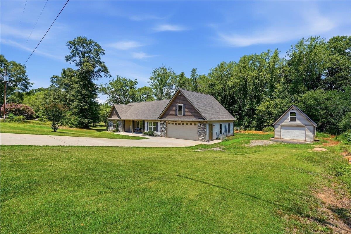 132 Holston Valley Circle Property Photo 3