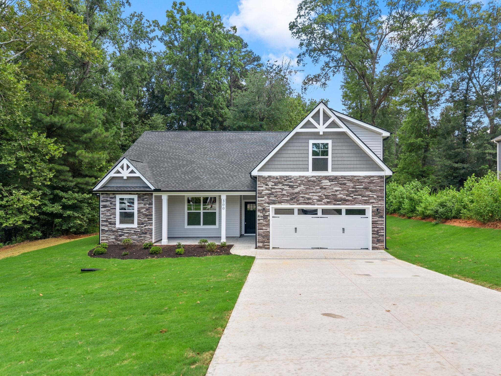 300 Canebrake Drive Property Photo 1