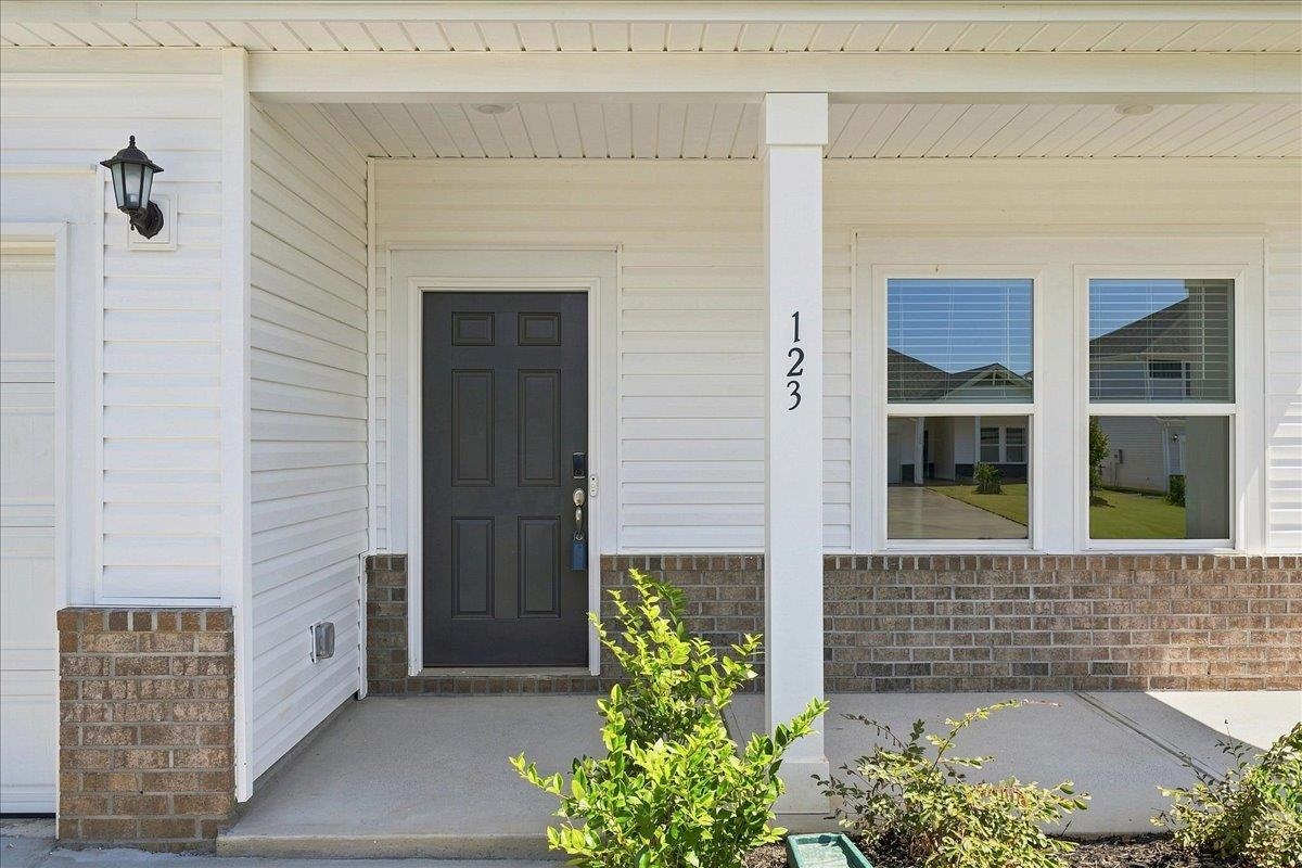 123 Gibbon Way Property Photo 3