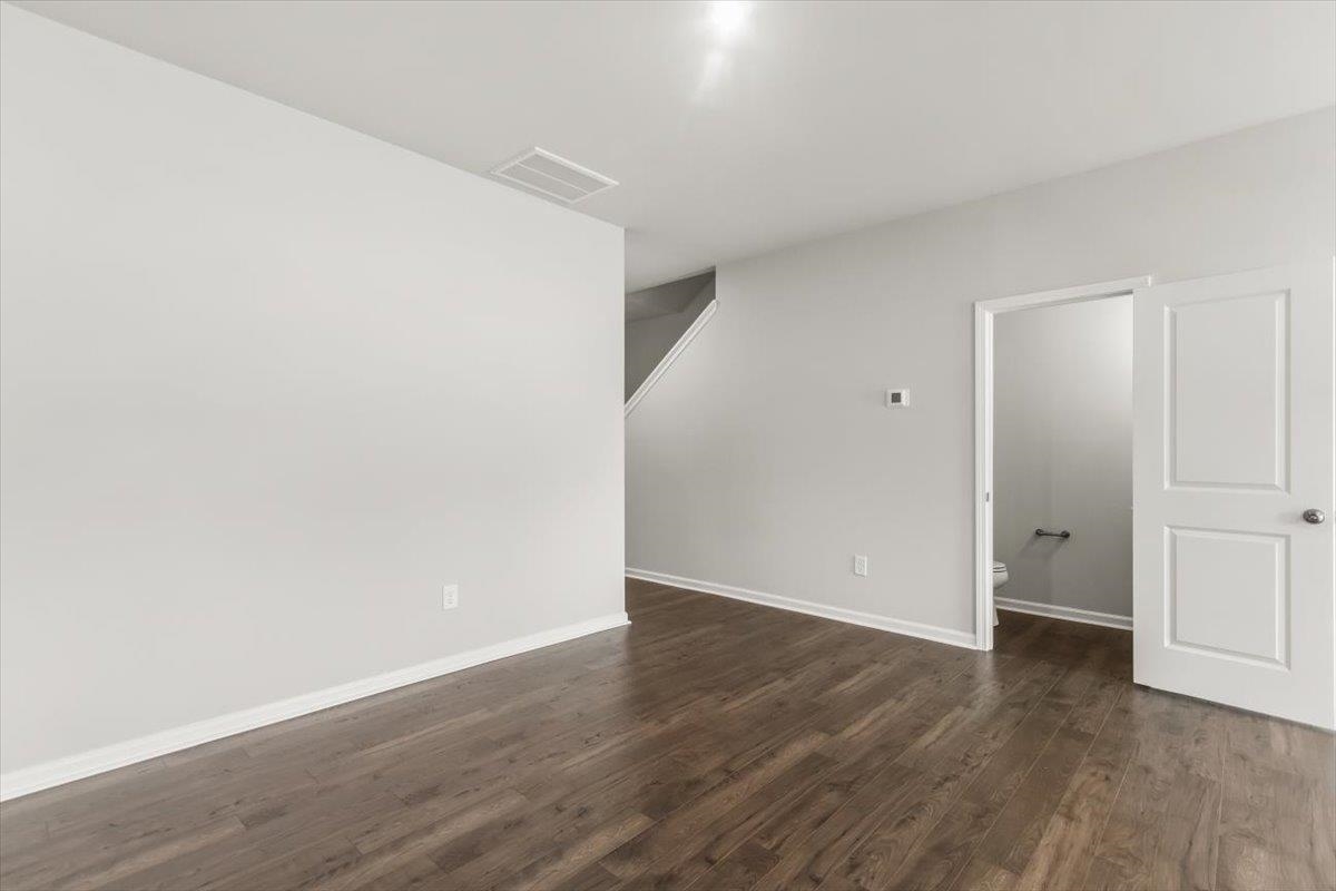 309 Abingdon Way Property Photo 10