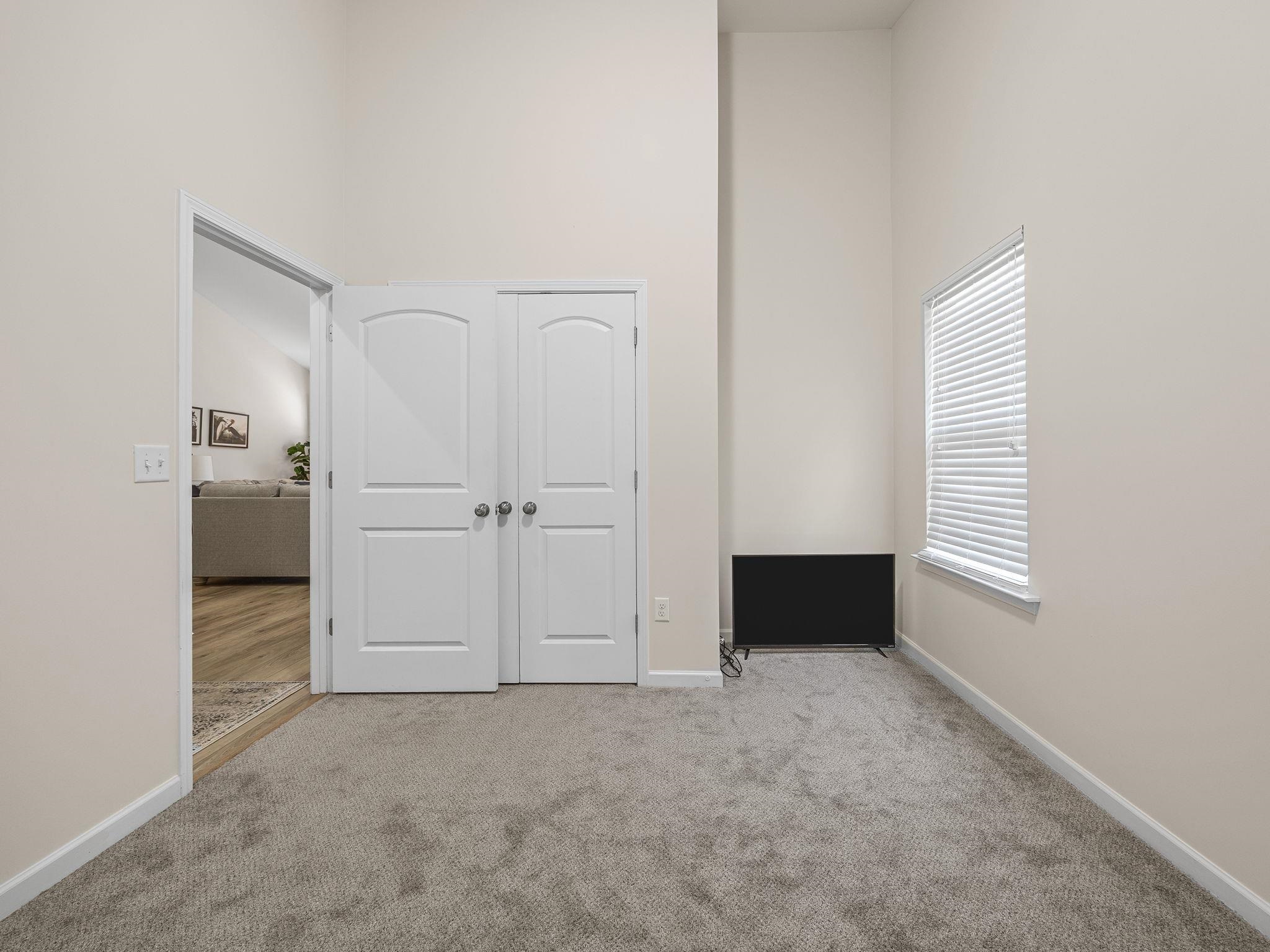 278 E Pyrenees Drive Property Photo 28