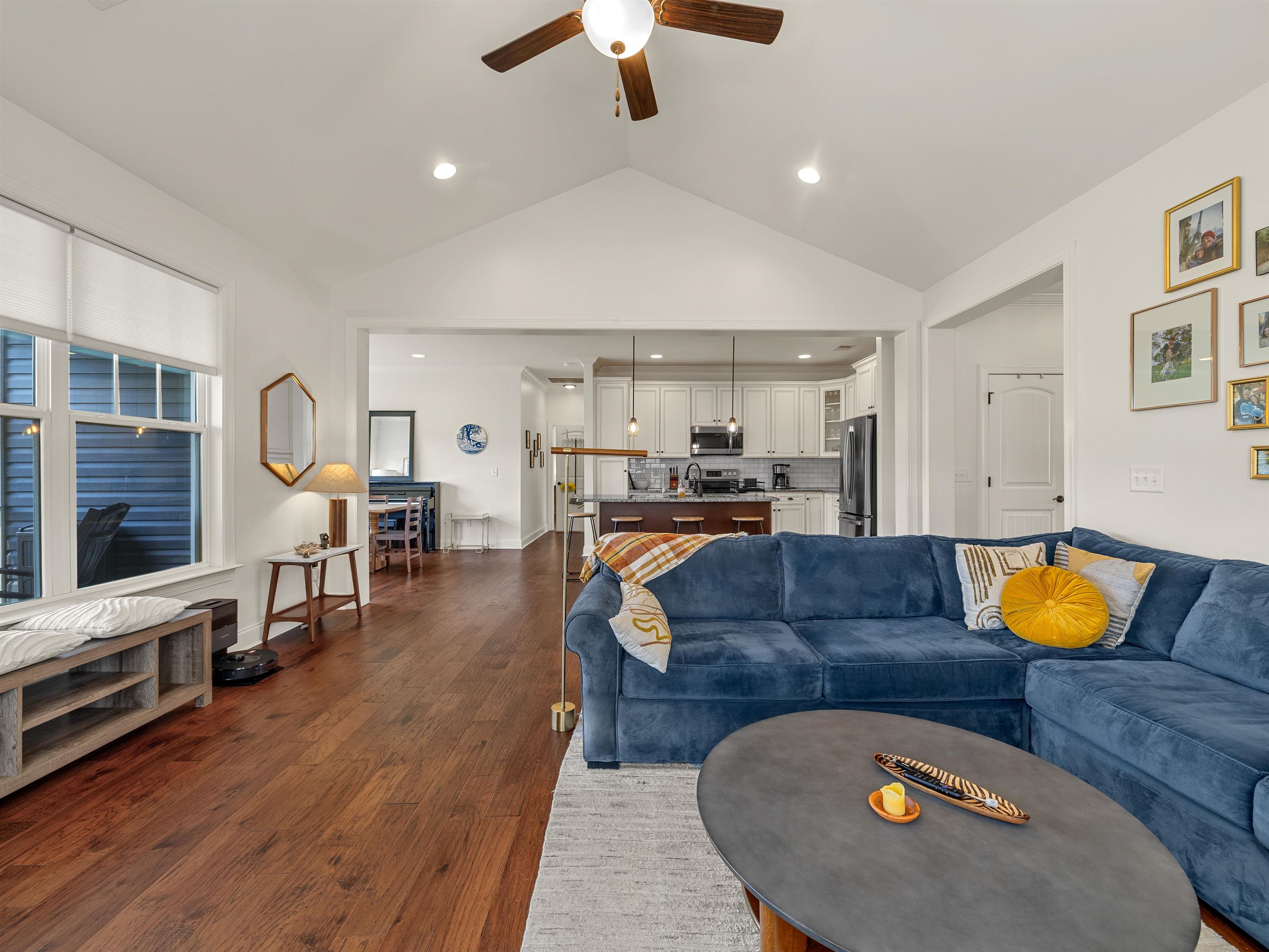 606 Downing Way Property Photo 10