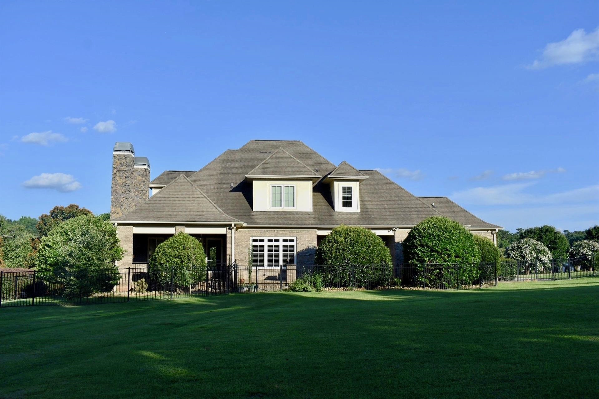 34 Great Lawn Drive Property Photo 3