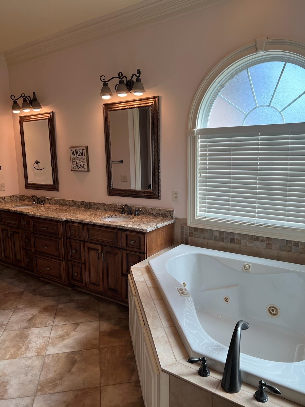 34 Great Lawn Drive Property Photo 20